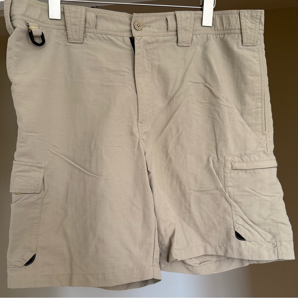 Eddie Bauer Sports Men's Tan Cargo Shorts
